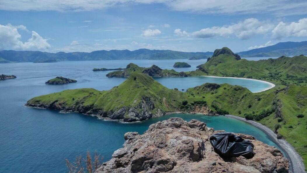 Bajo Sunsets Vandrehjem Labuan Bajo Eksteriør billede